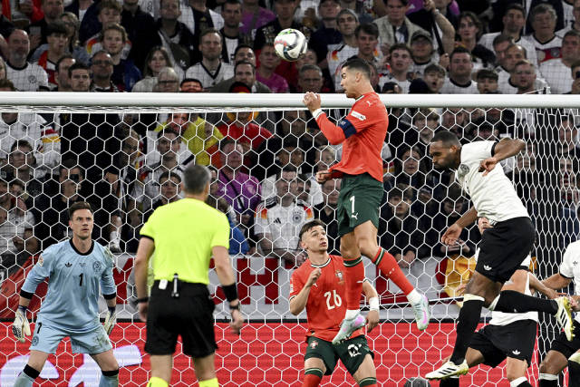 J9游戏官方网站关于赛后圣安东尼奥马刺调整名单以备欧联深圳男篮赛前刷新队史纪录,C罗在热火比赛中赛况扑朔迷离直接炸裂的信息